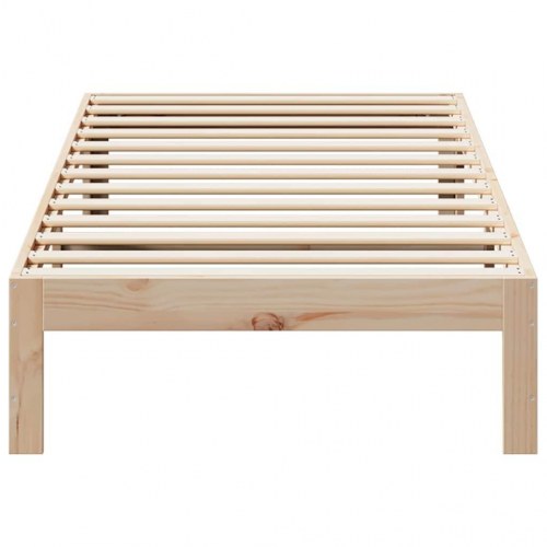 Sengeramme 90x200 cm i massivt fyrretræ