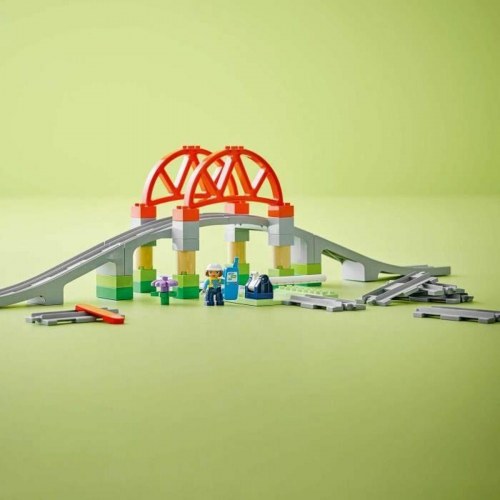 LEGO DUPLO 10426 Togbro og skinner - byggelegetøj til børn 2+