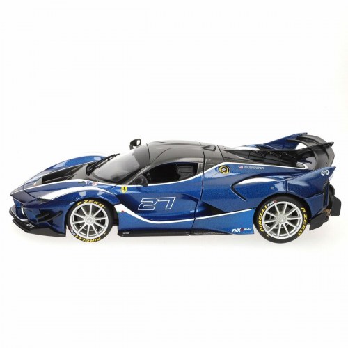 Bburago Ferrari FXX K-EVO #27 - bilmodel 1:18 (metal/plast)