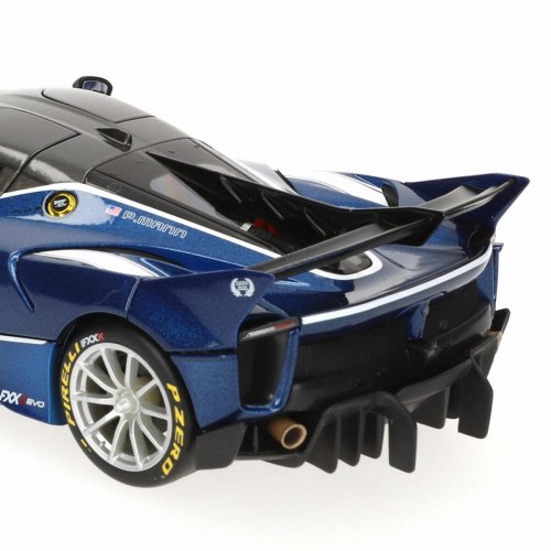 Bburago Ferrari FXX K-EVO #27 - bilmodel 1:18 (metal/plast)