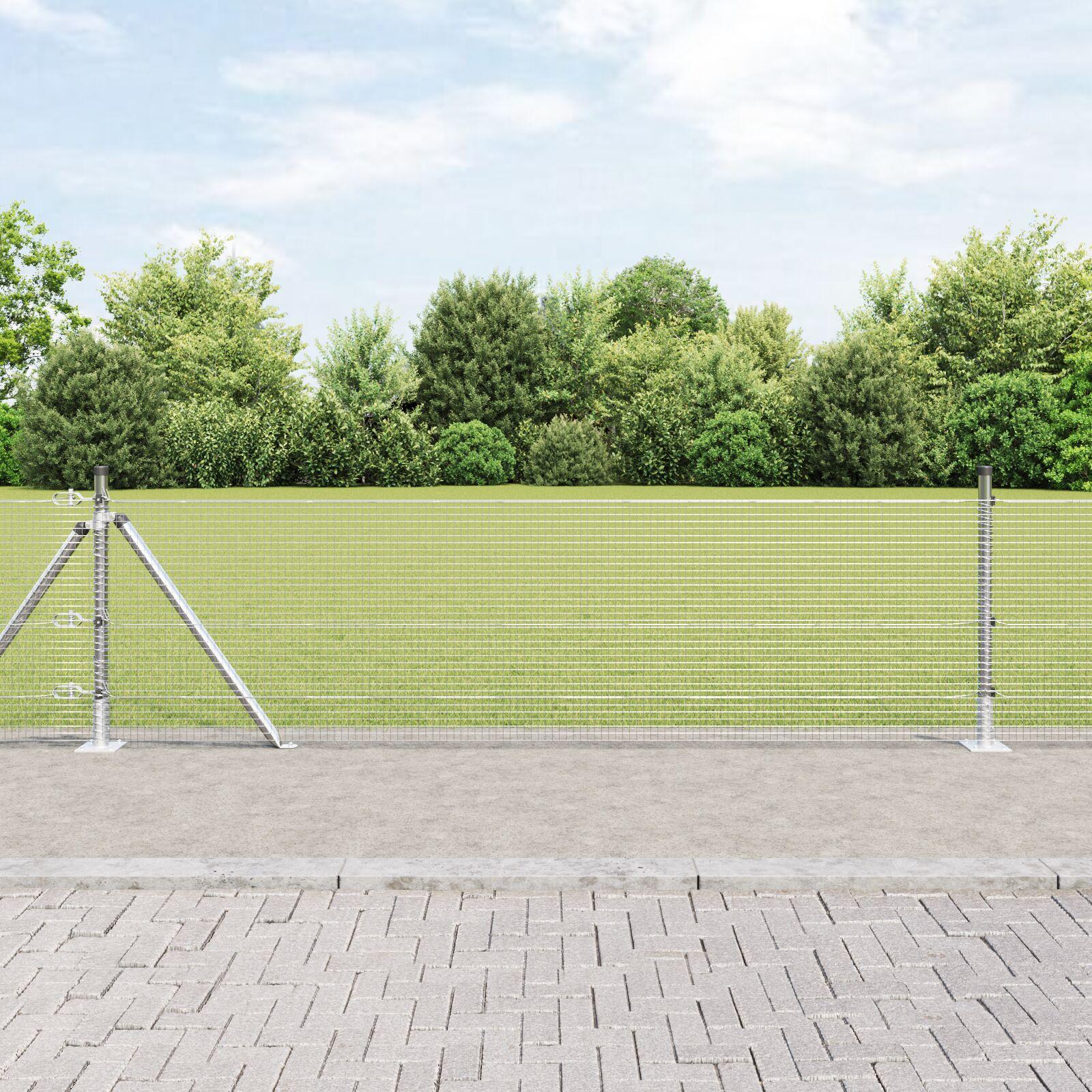 Svejset trådhegn med betonsokkel - 25 × 0,4 m, sølv mesh