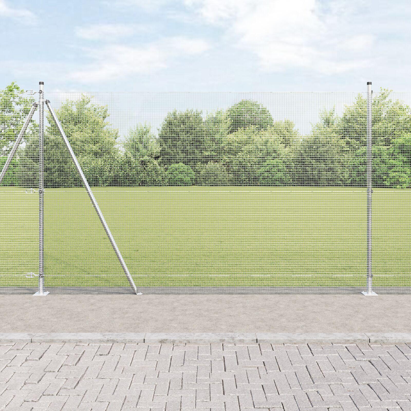 Svejset trådhegn med betonsokkel 25 × 1,6 m - sølv mesh