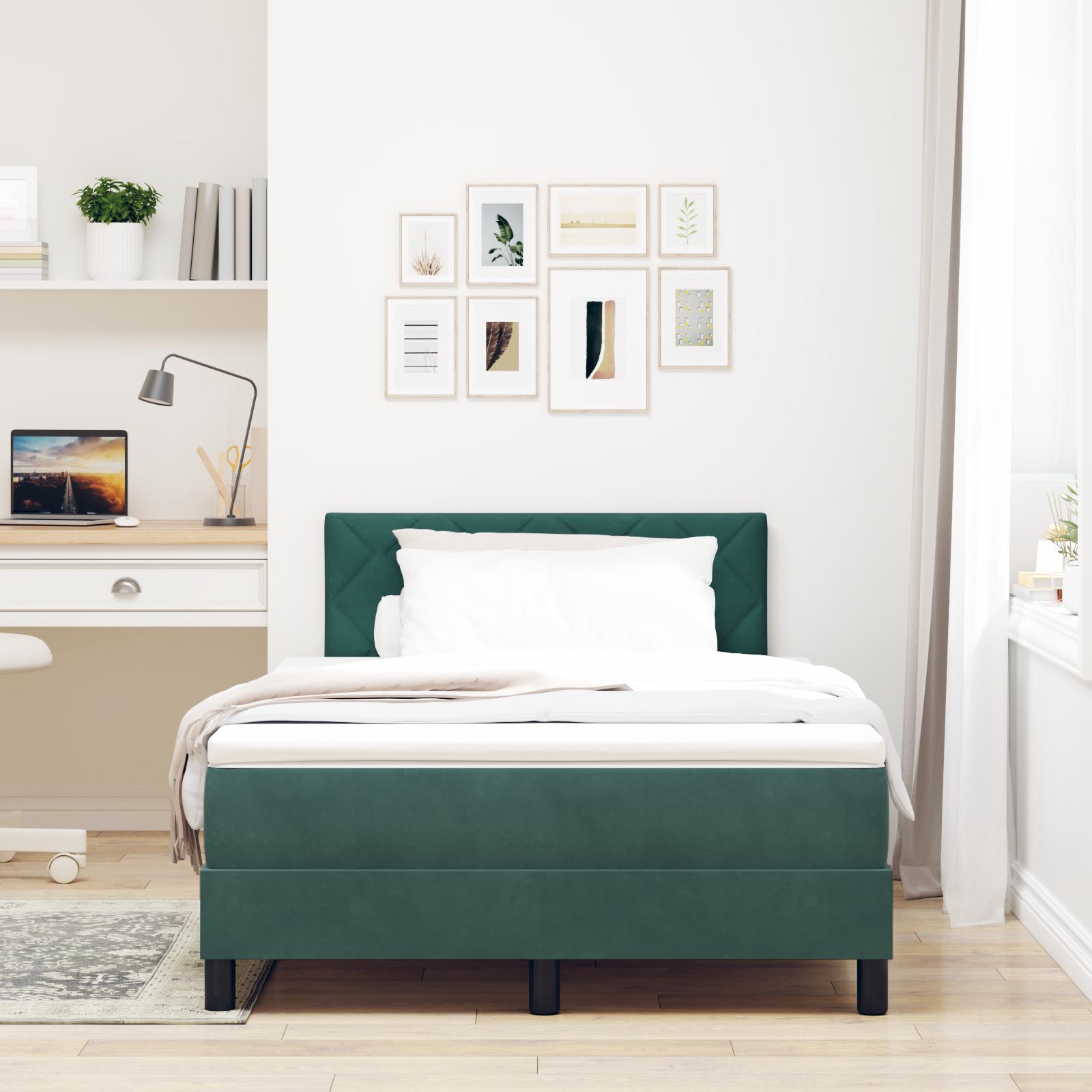 LED Box Spring Bed med madras Mørkegrøn 120 x 200 cm Fløjl