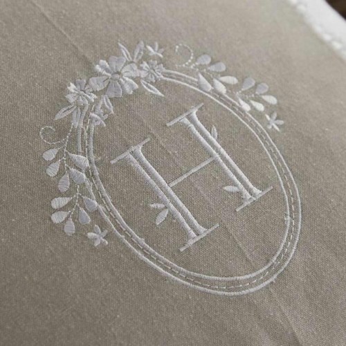 TODAY pyntepude 40 x 40 cm