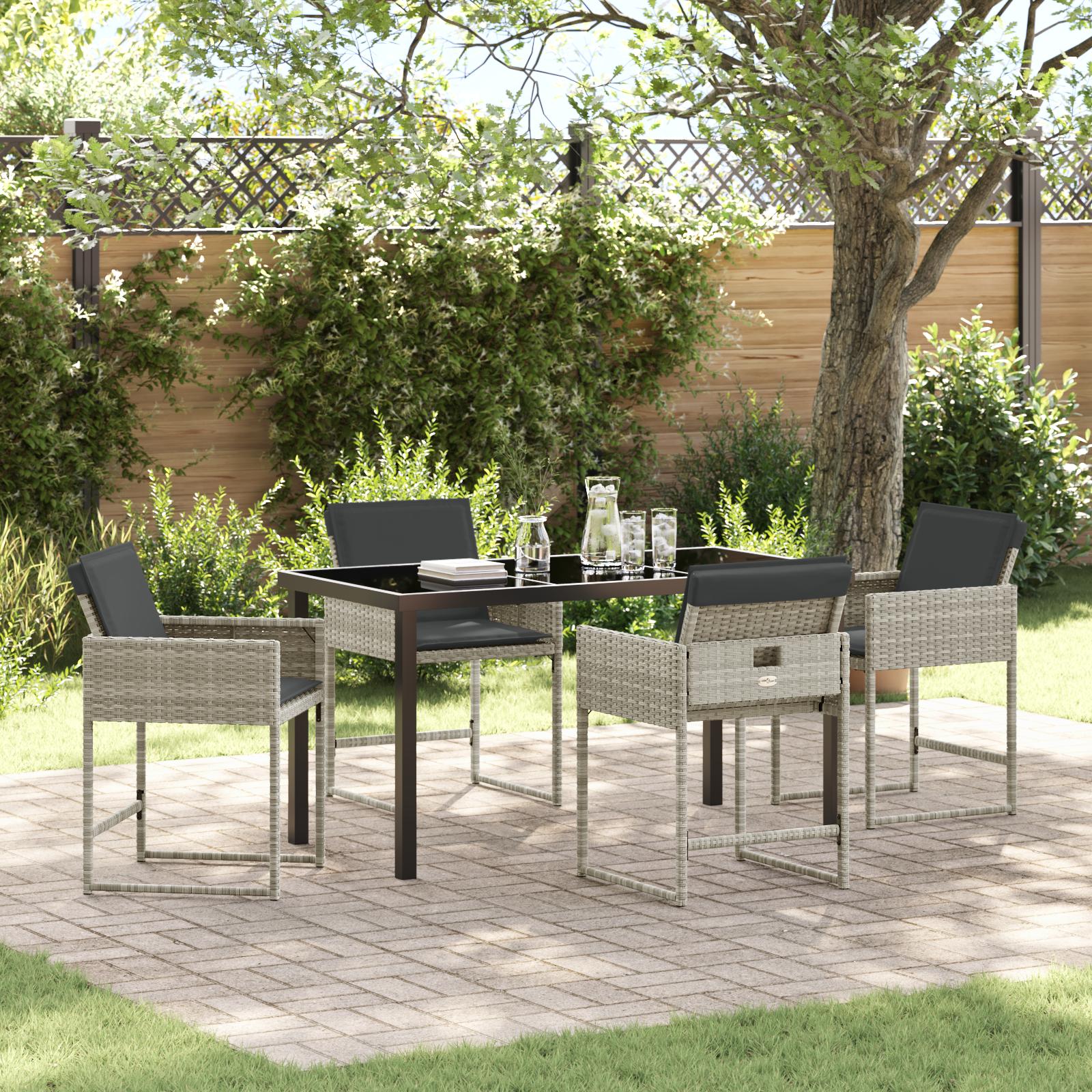 Have spisebordssæt i lysegrå polyrattan - 5 dele med glasbord