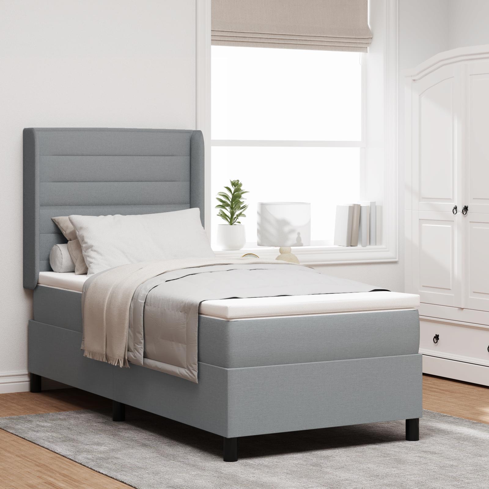 LED Box Spring Bed med madras Lysegrå 80 x 200 cm Stof